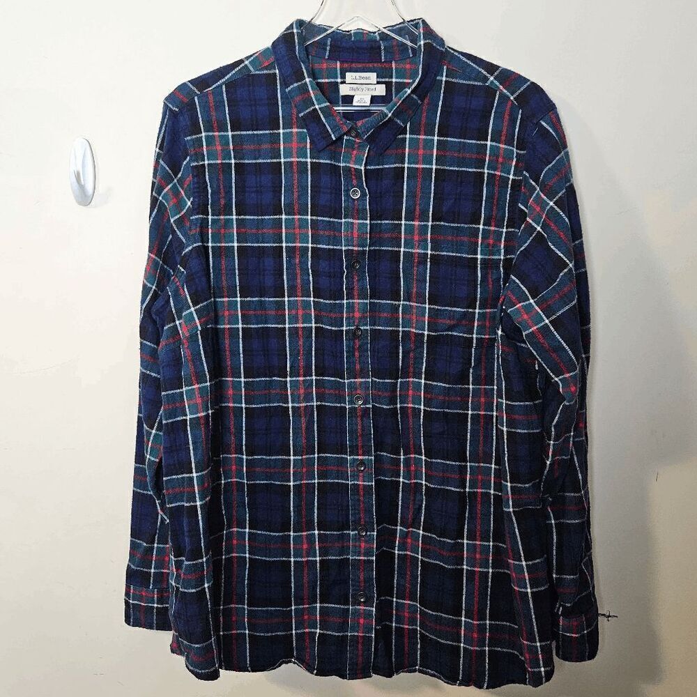 L.L Bean Slightly Fitted Flannel Long Sleeve Button Down Shirt 505501 Women’s Pl